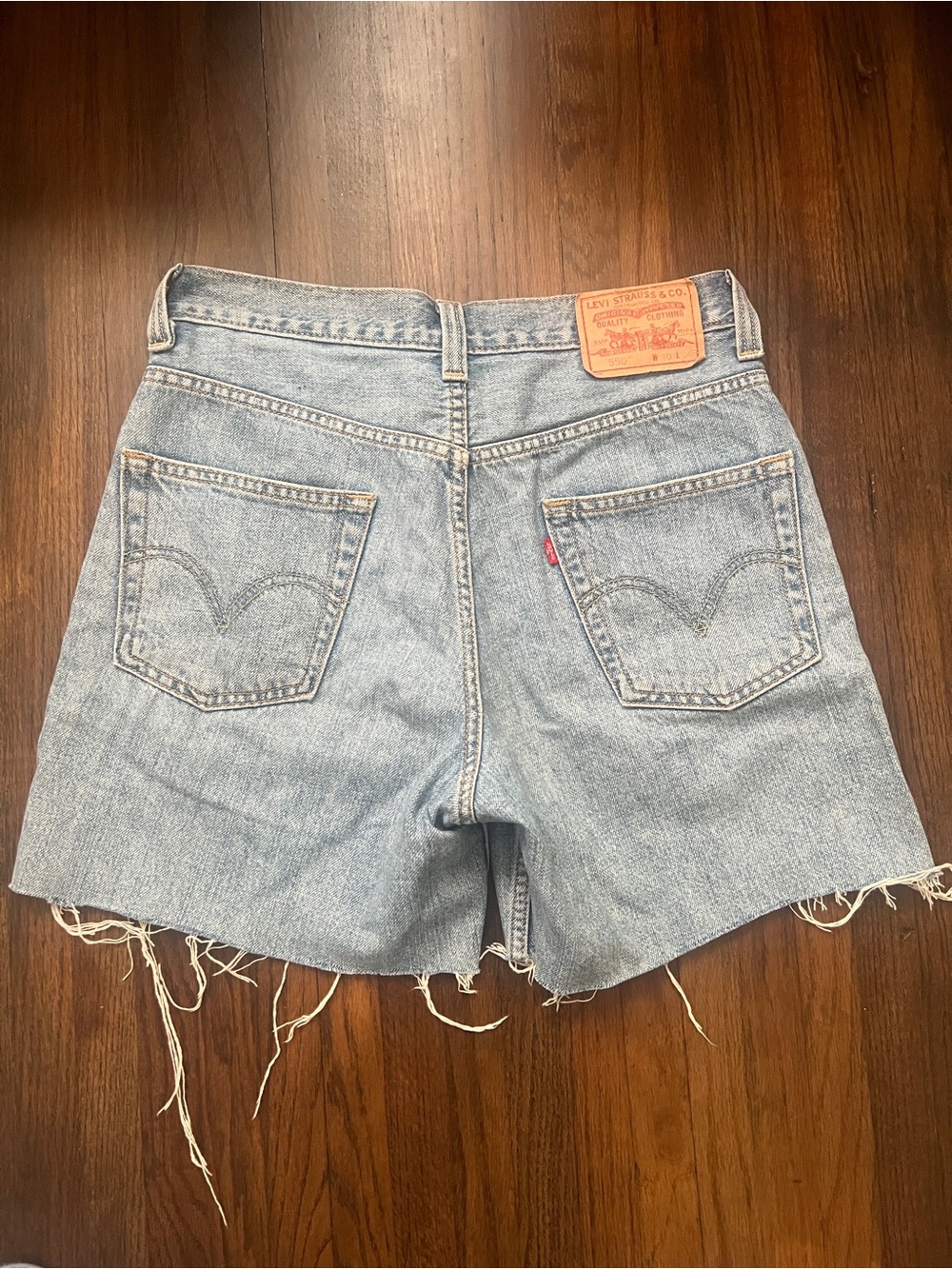 Vintage Levi 550 Denim Jean Shorts Raw Hem 5” inseam
